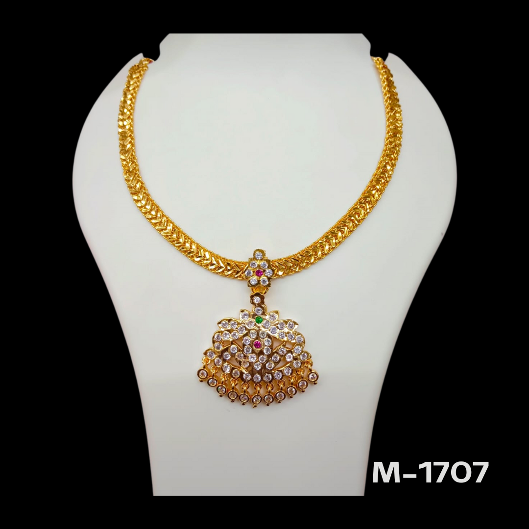 Elegant Gold-Plated Necklace with Dazzling Pendant – M-1707